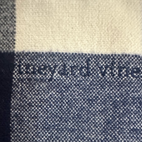 Vineyard Vines Blue and Cream Buffalo Plaid Tunic Top, Size M, MSRP $128 - Picture 4 of 6